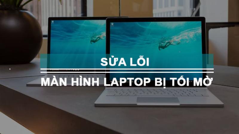 Hai màn hình điện thoại cạnh nhau, một màn hình với hình nền hoa sáng và nhiều chi tiết khiến các icon khó nhìn, màn hình còn lại với hình nền hoa tối giản hơn giúp icon nổi bật, minh họa cho việc lựa chọn hình nền phù hợp.